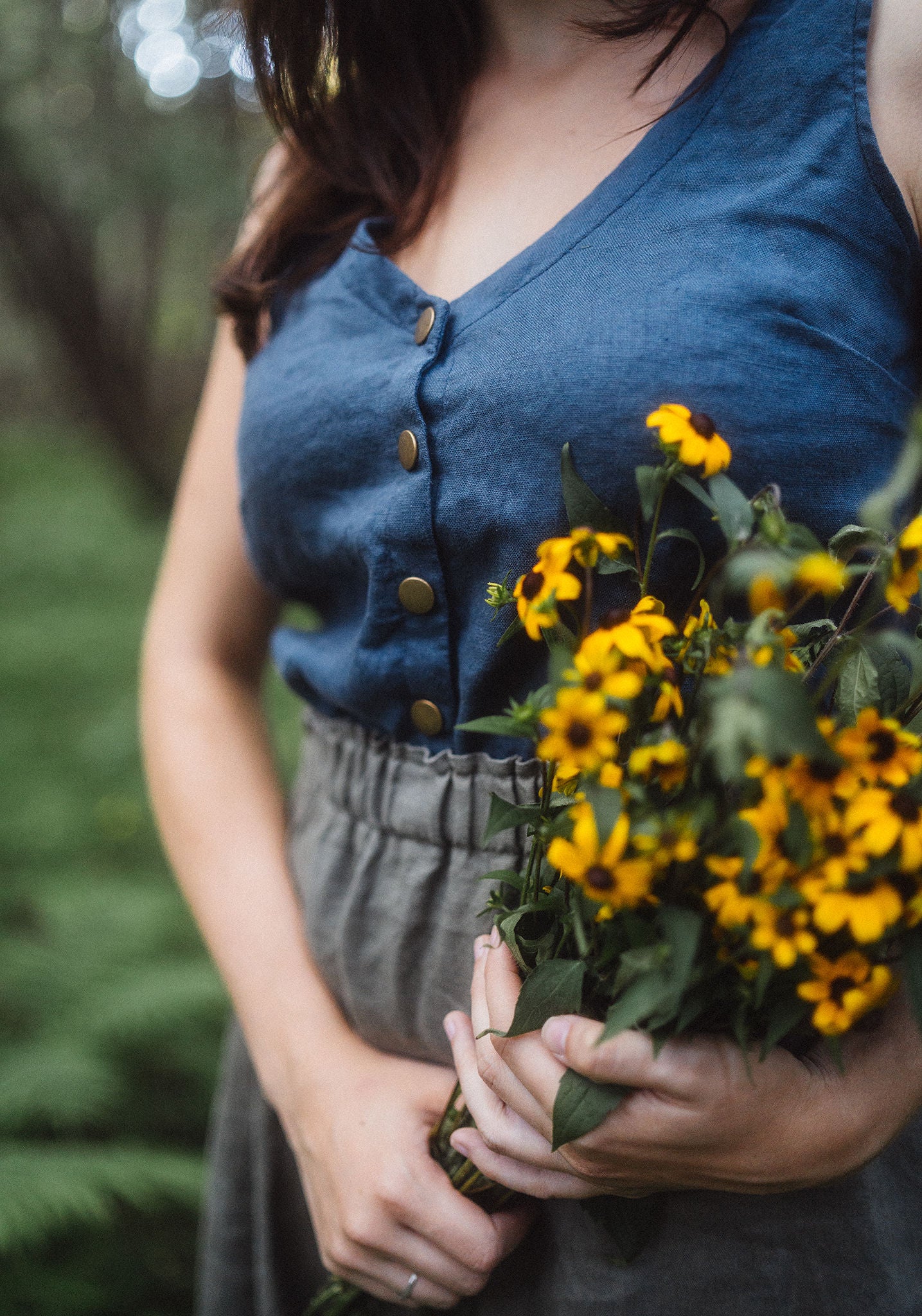 Jillian Linen Tank Top Brass Snaps