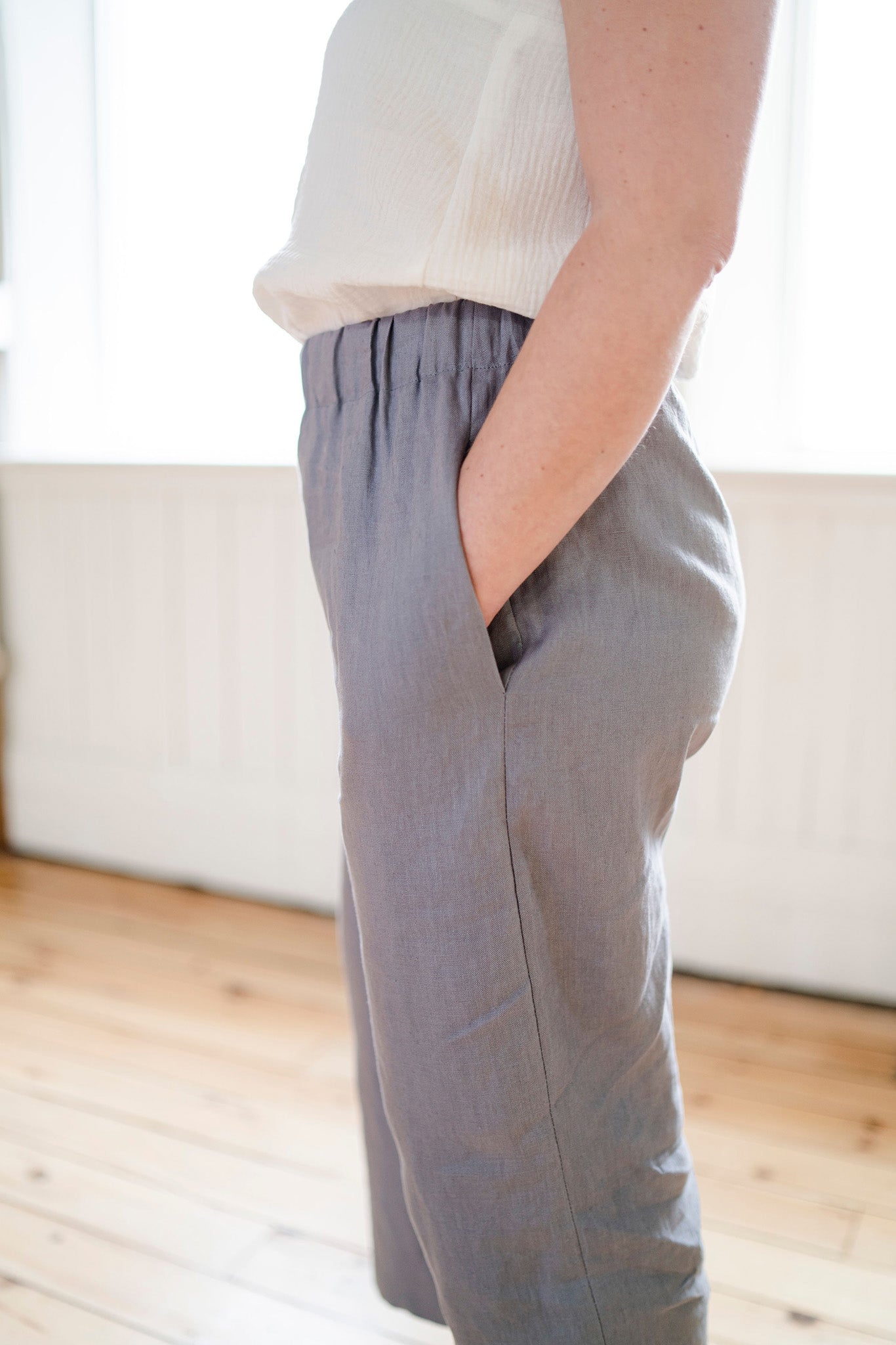 True Cropped Straight Wide Leg Linen Capris