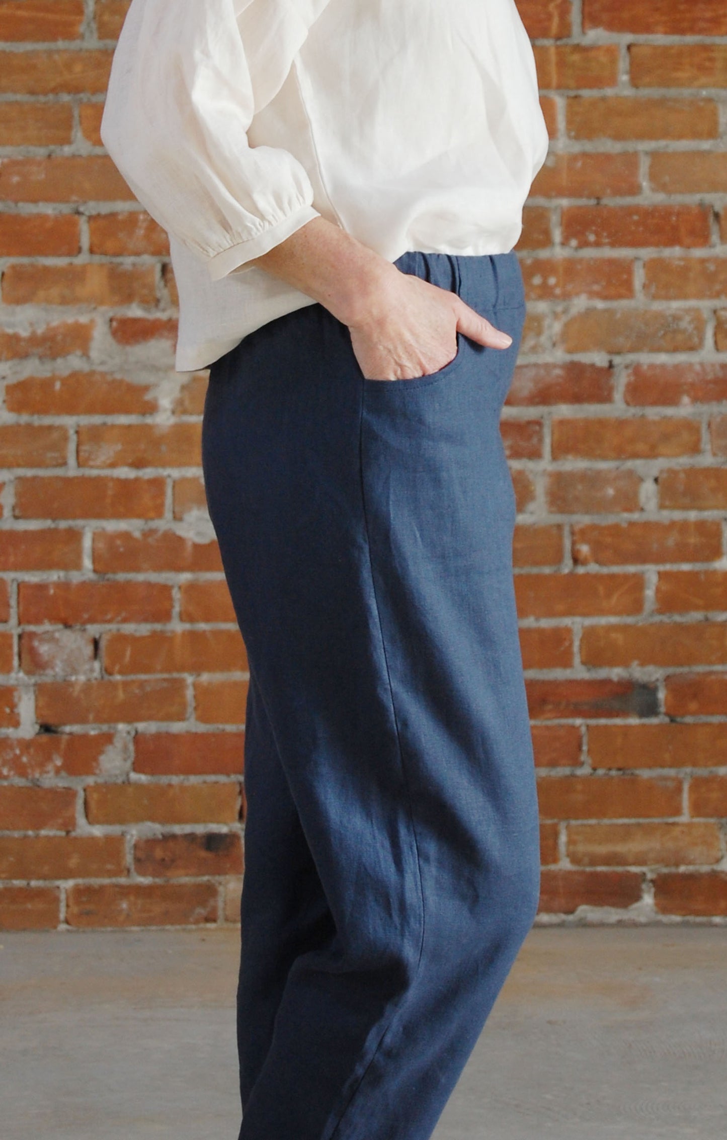 Everly Linen Narrow Leg Pants