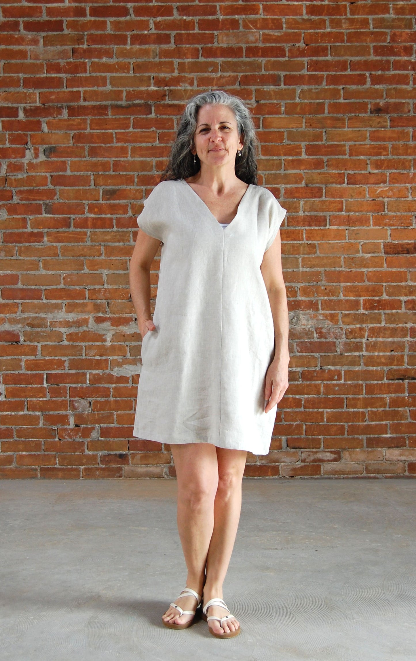 Elsie Linen V-neck T-shirt Dress