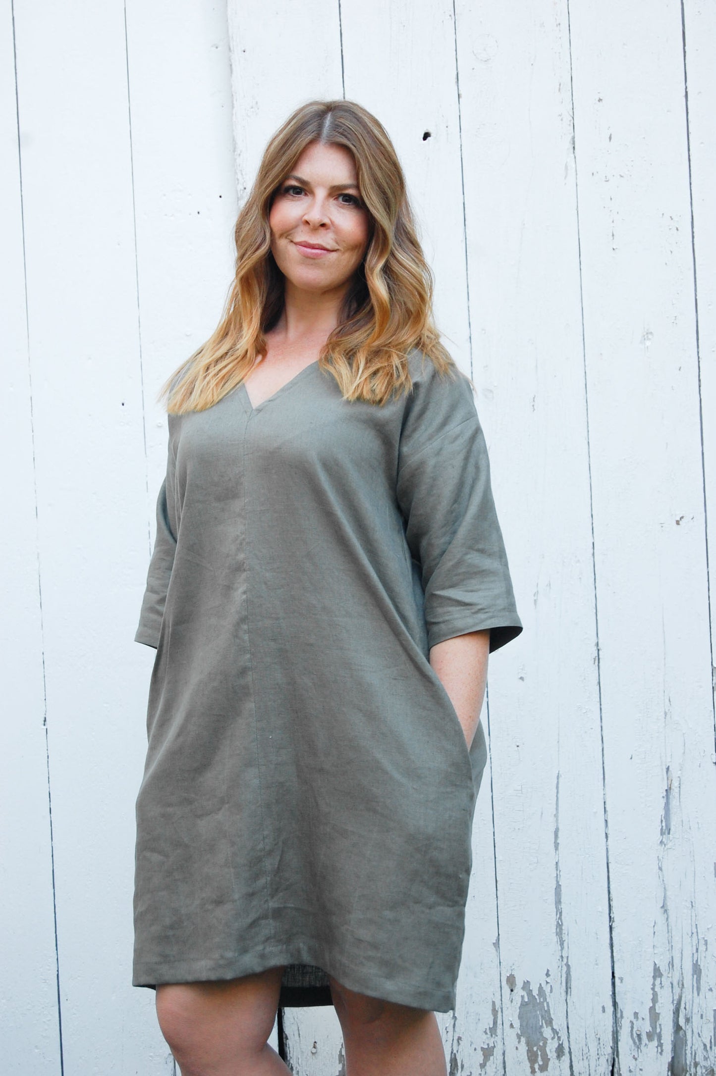 Phoebe Linen V-Neck 3/4 Sleeve Dress