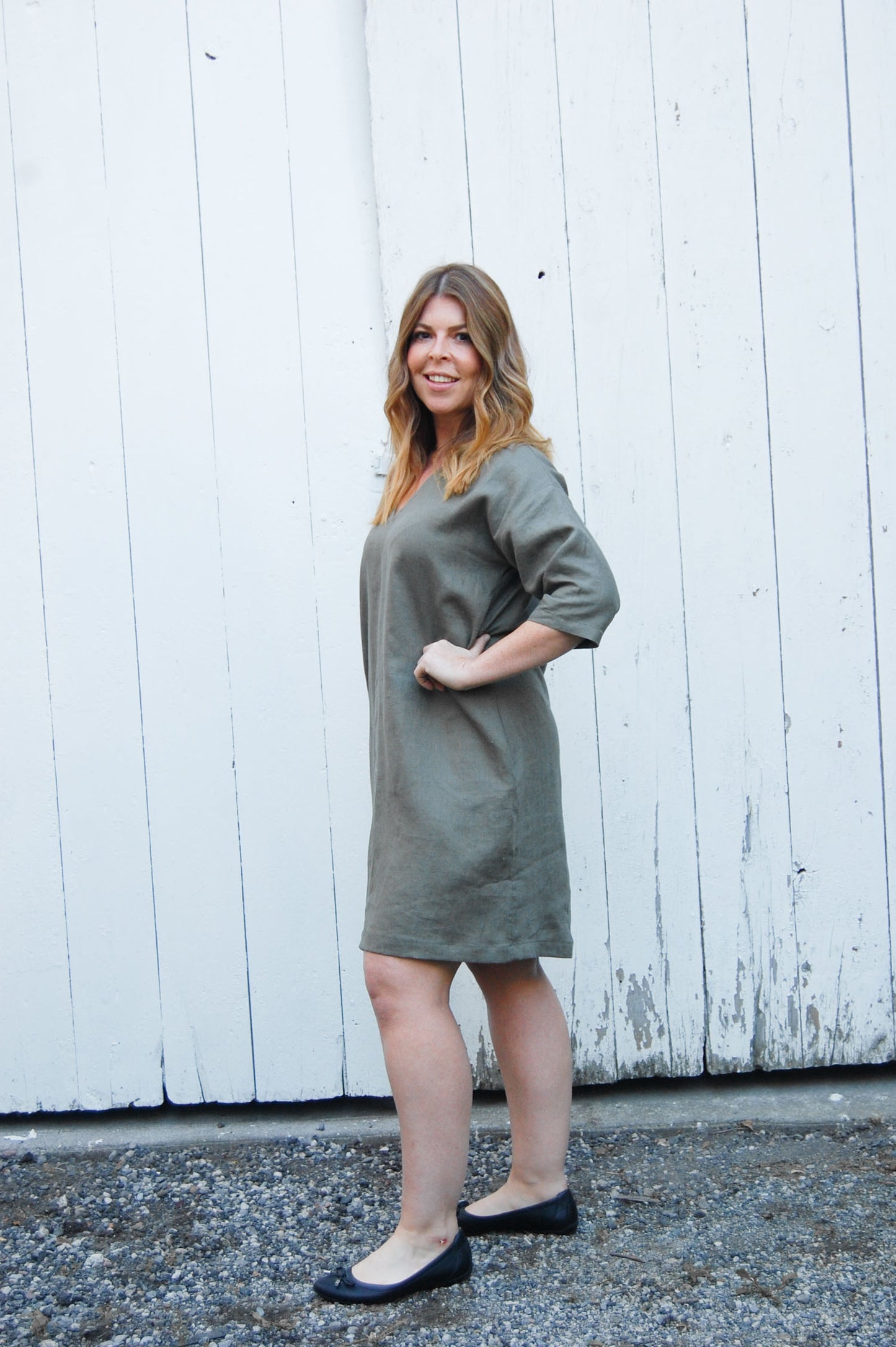 Phoebe Linen V-Neck 3/4 Sleeve Dress